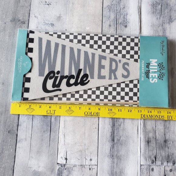 NWT - Winners Circle Felt Pennant - Picture 4 of 5